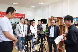 跨學(xué)科融合促發(fā)展 文化藝術(shù)管理學(xué)院與設(shè)計學(xué)院聯(lián)合主題黨日暨專業(yè)交流活動